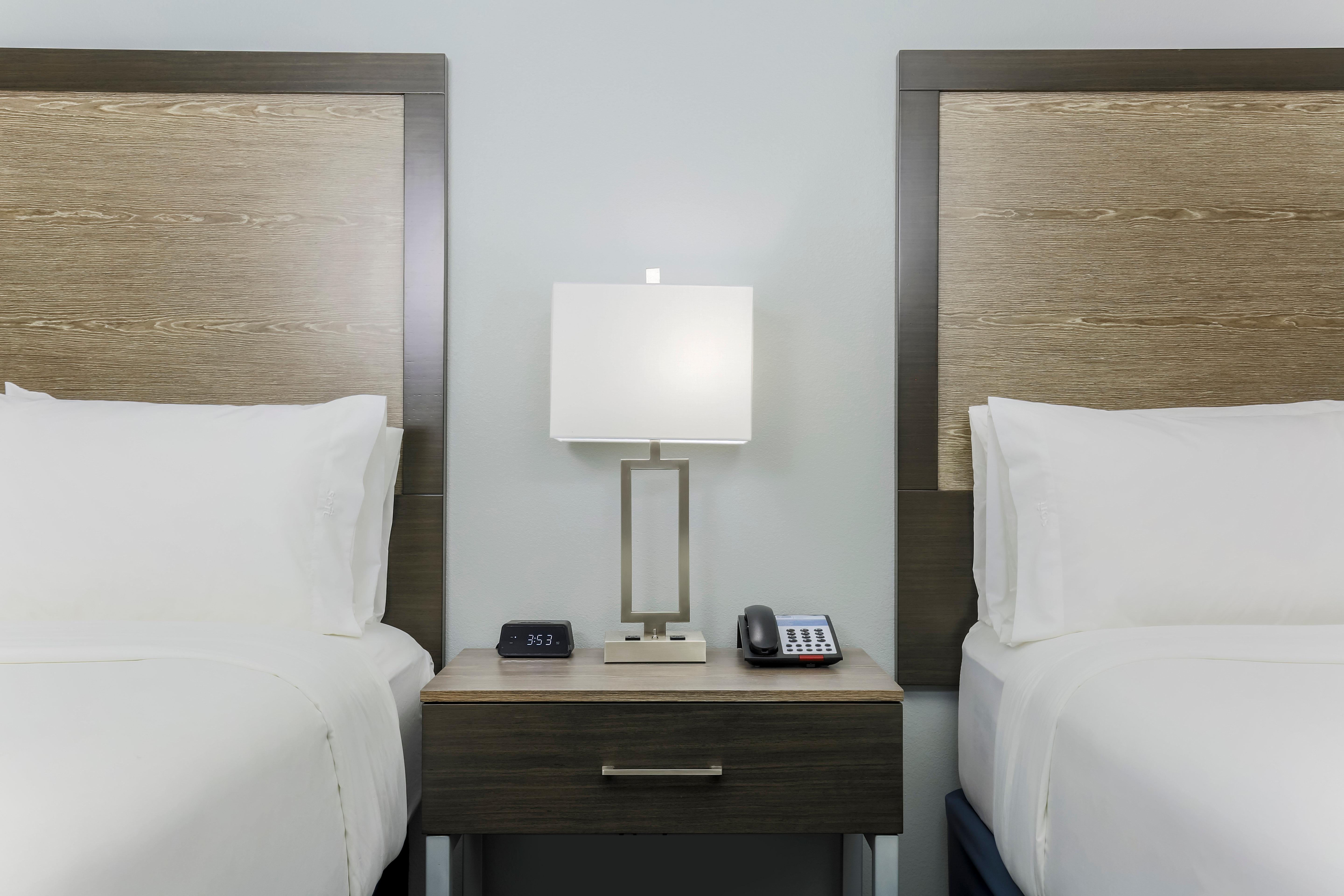 Holiday Inn Express & Suites Houston - Hobby Airport Area By Ihg Exterior photo